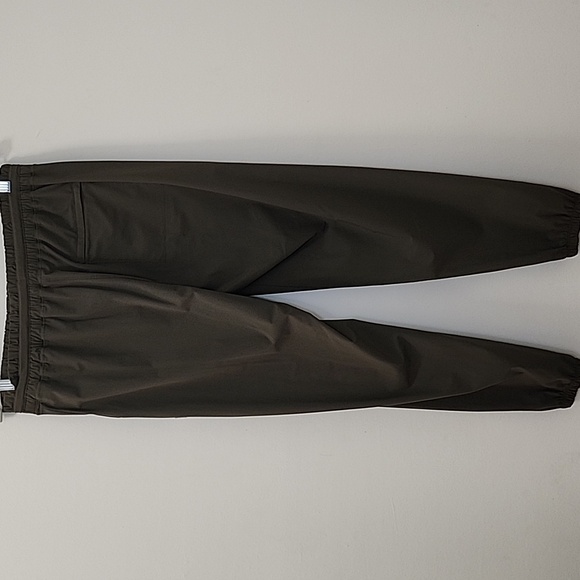 Vuori Women's Miles Olive Jogger Pants Size Meduim - Picture 7 of 16